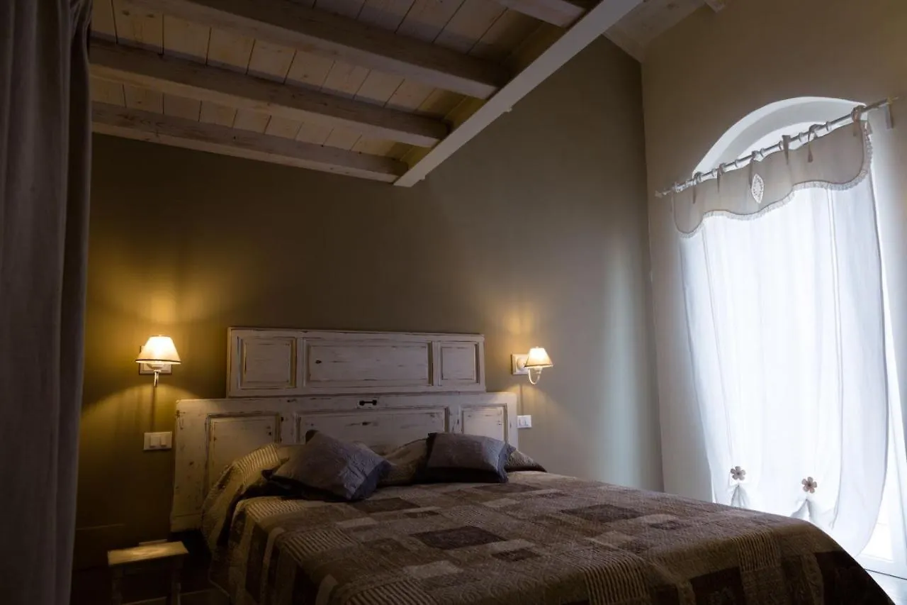 La Corte Dei Tre Torre del Lago Puccini Bed & Breakfast